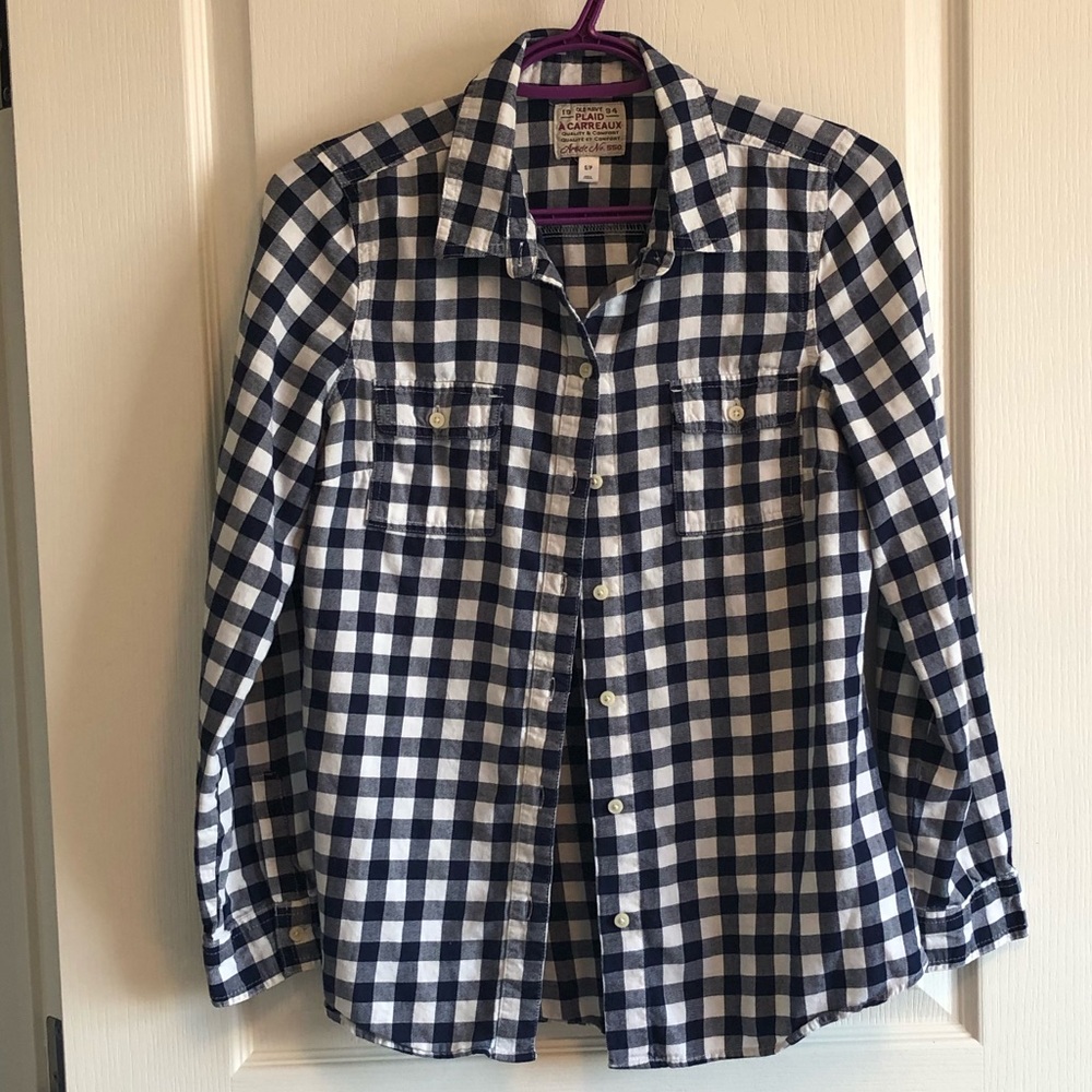 Women’s Old Navy Plaid Button Down Shirt
